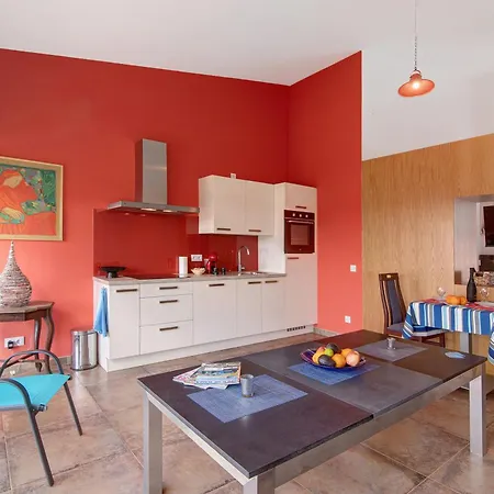 Suites Sunny Hill Apartment Moncarapacho